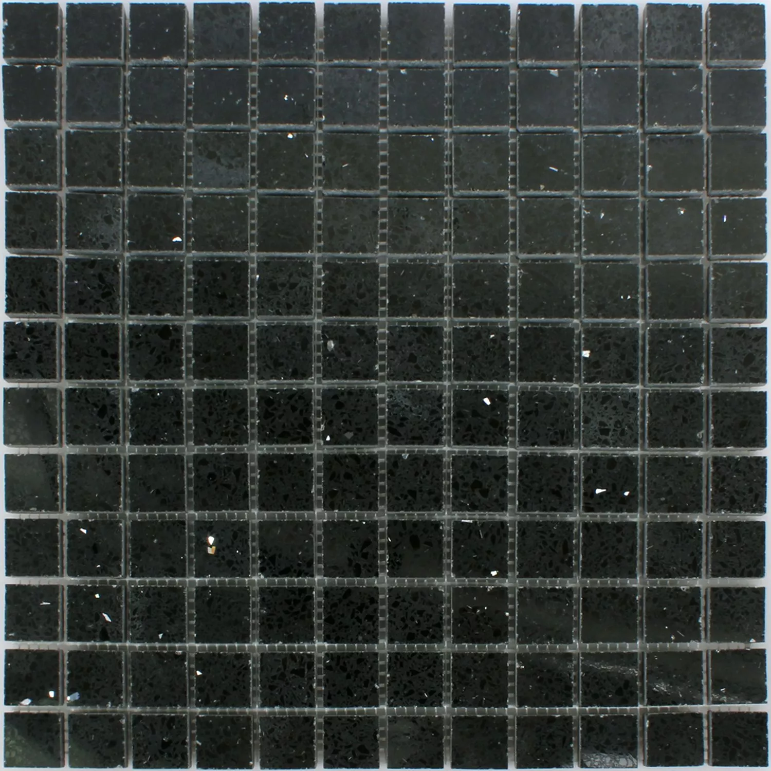 Muster von Mosaikfliesen Quarz Kunststein Schwarz 