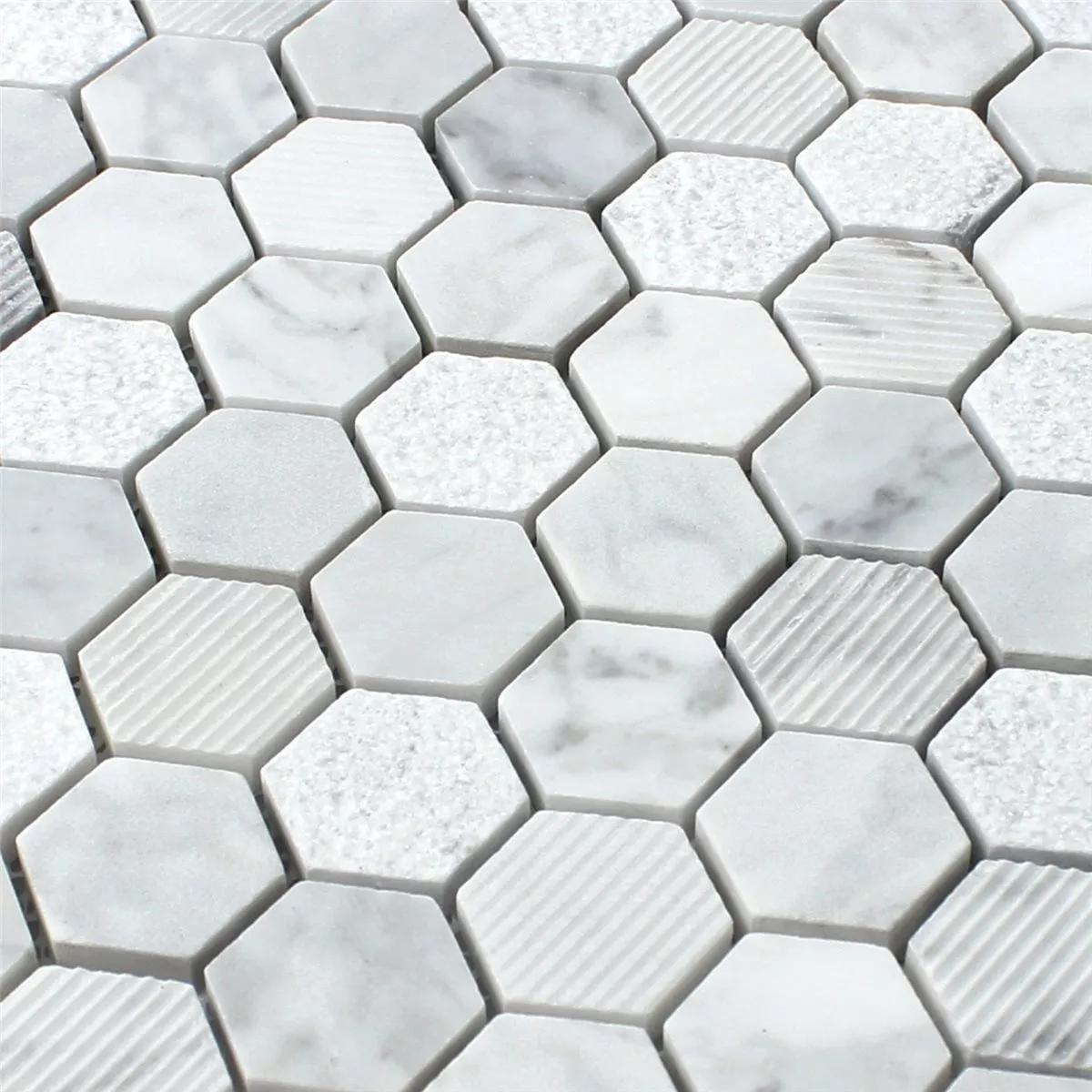 Échantillon Mosaïque Hexagone Pierre Naturelle Carrara Blanc