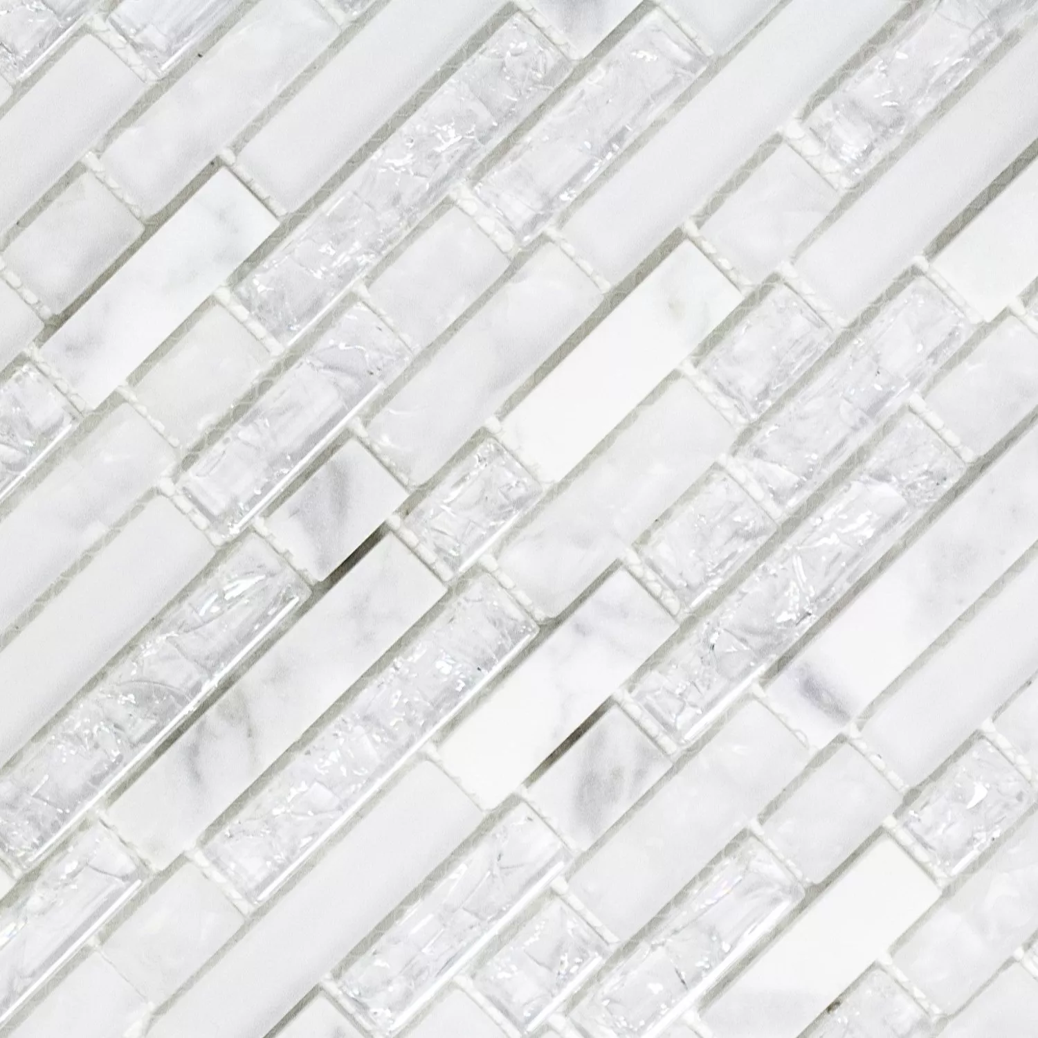 Muster von Mosaikfliesen Glas Naturstein Verbund Bruchglas Weiss
