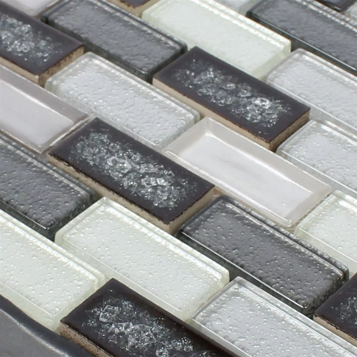 Muster von Mosaikfliesen Glas Keramik Mirasol Grau
