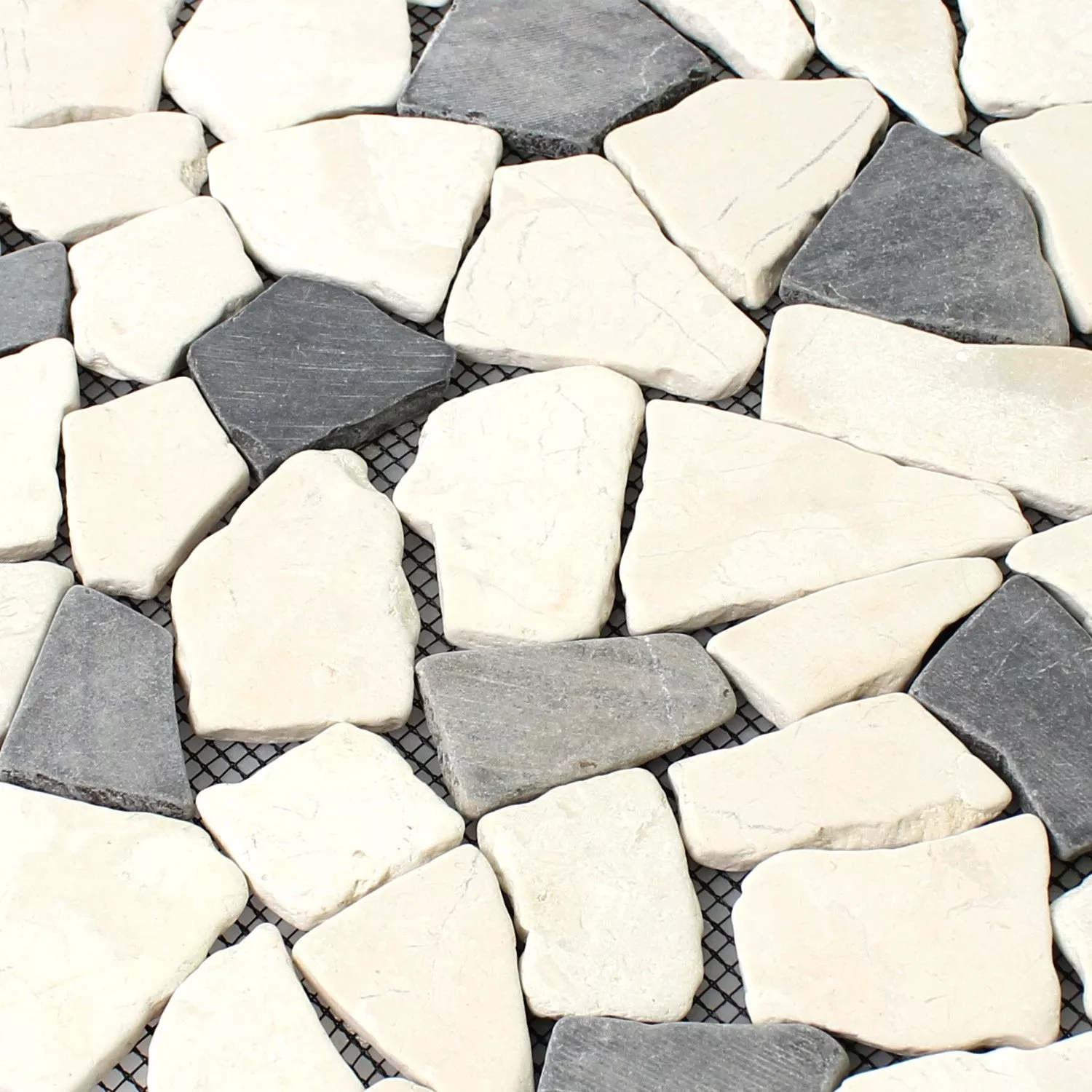 Muster von Mosaikfliesen Marmor Bruch Biancone Java