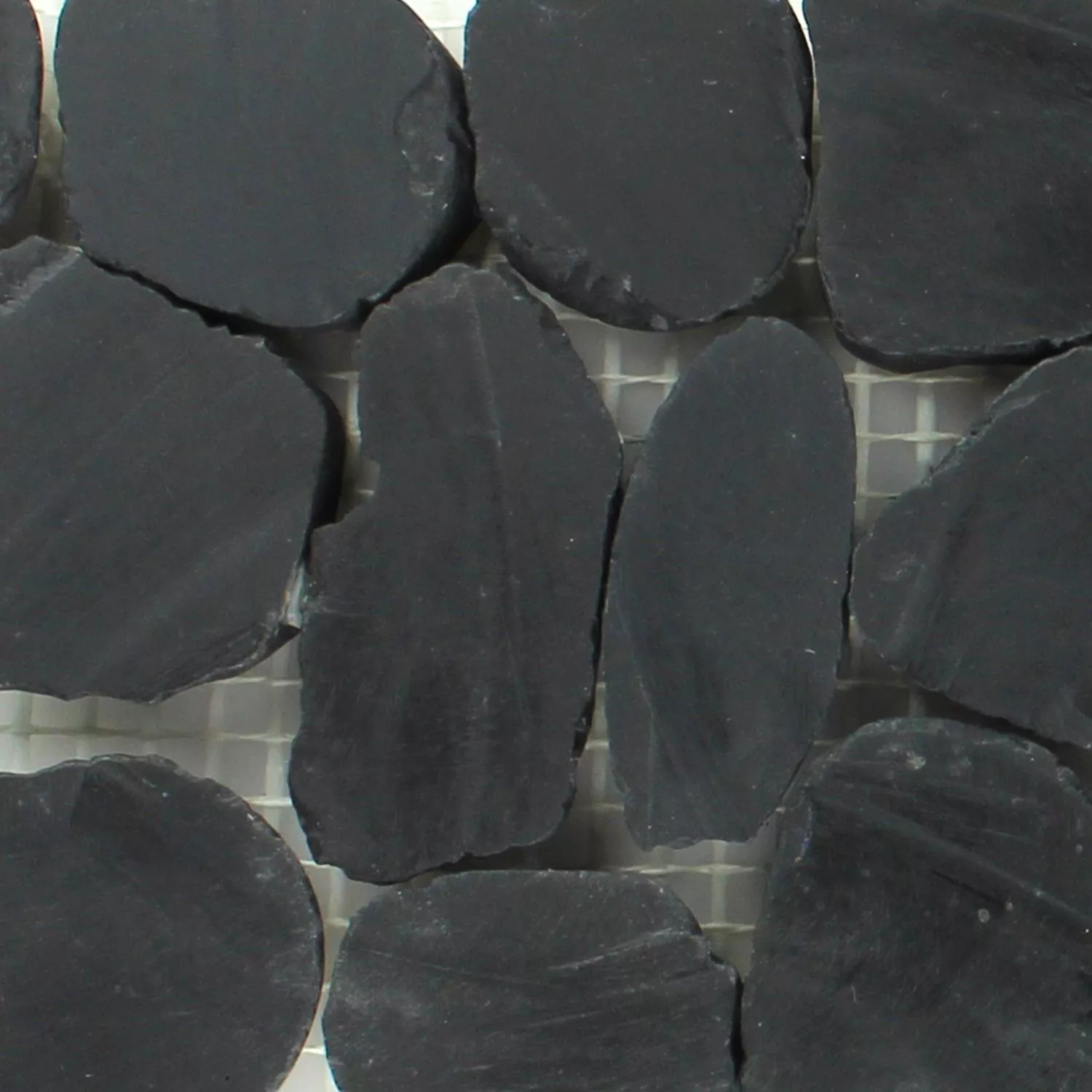 Flusskiesel Bordüre 10x30cm Anthrazit Pebble