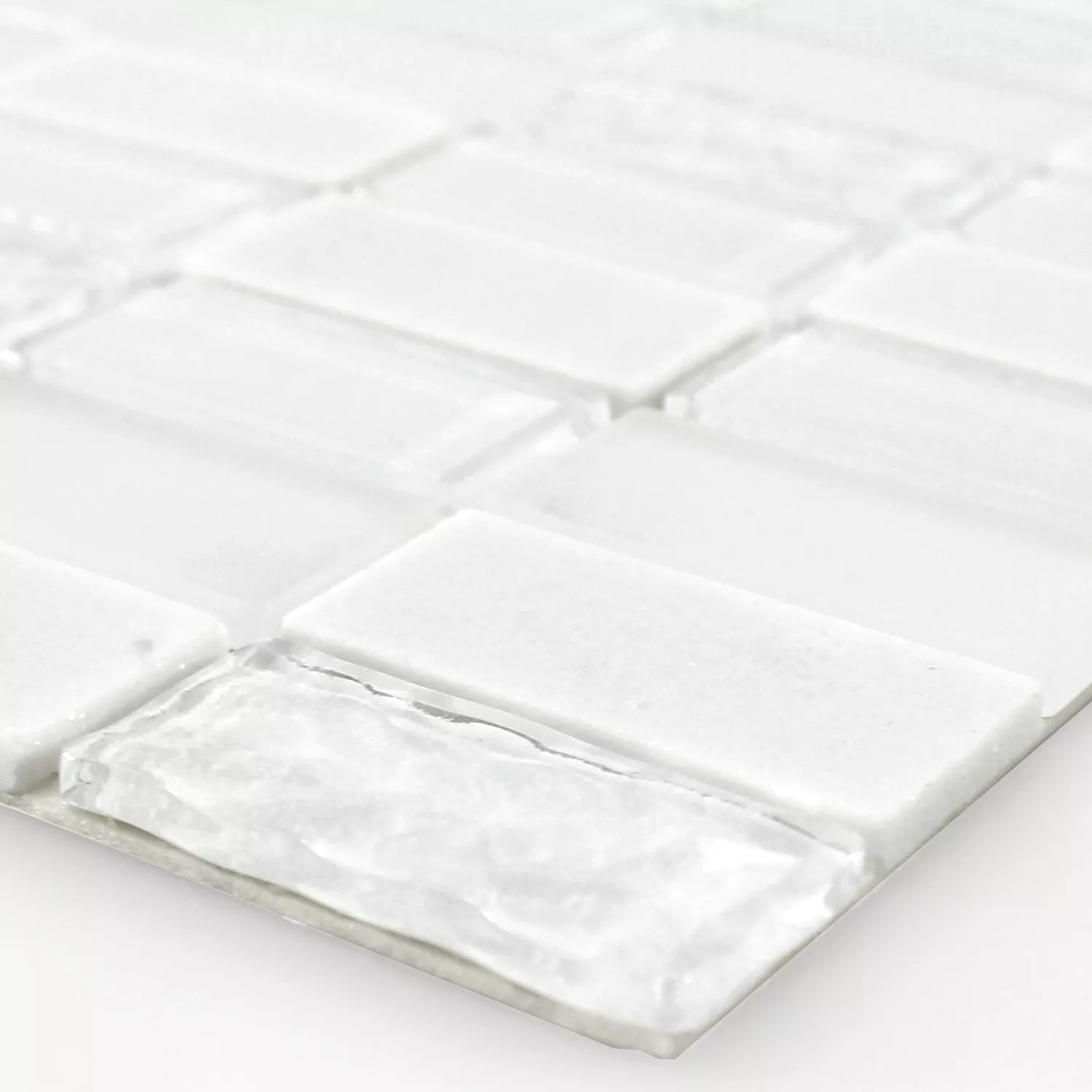Muster von Selbstklebende Mosaik Naturstein Glas Mix Weiss Poliert