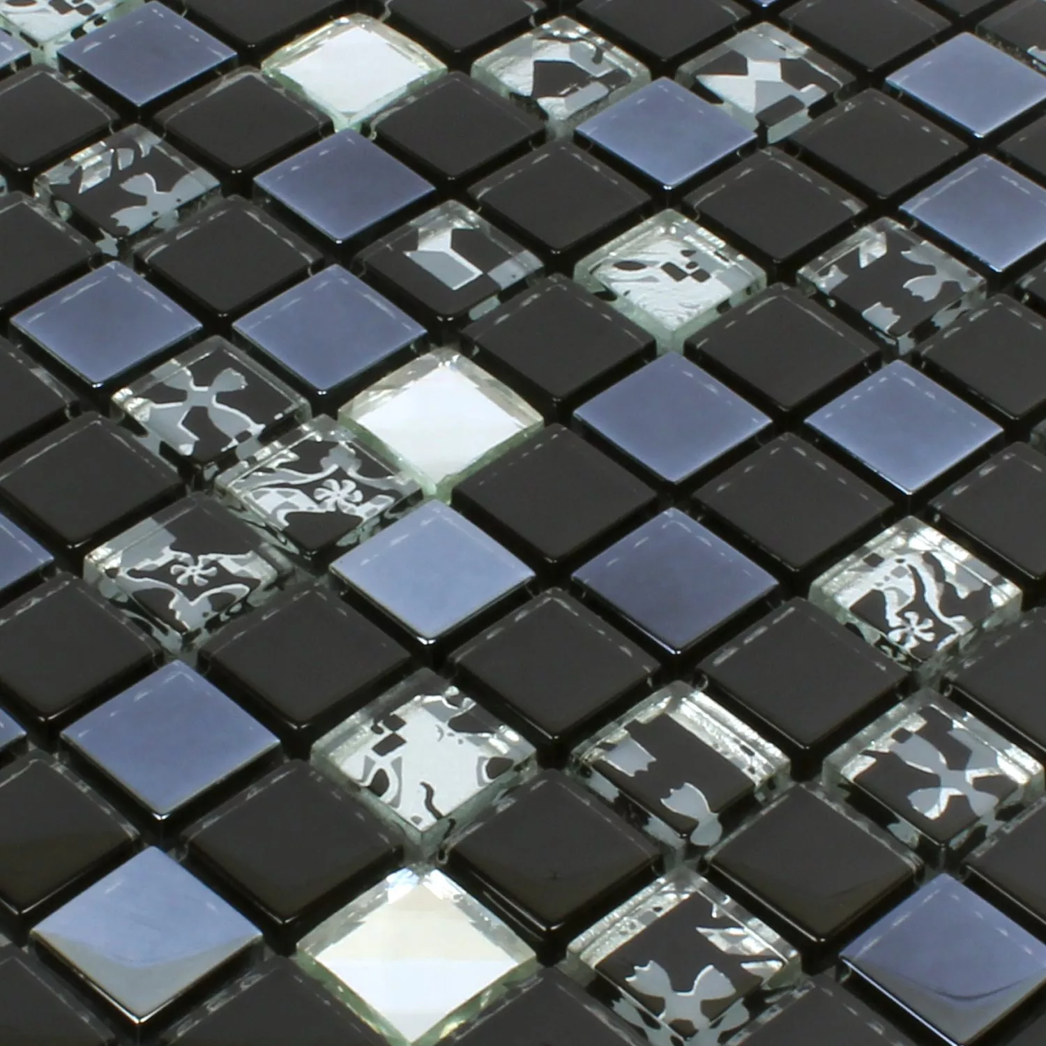 Échantillon Mosaïque En Verre Carrelage Kunia Noir Argent