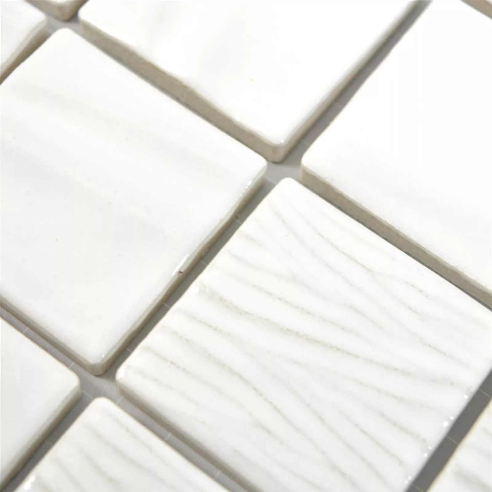 Muster von Keramikmosaik Fliesen Rokoko 3D Elegance Weiß