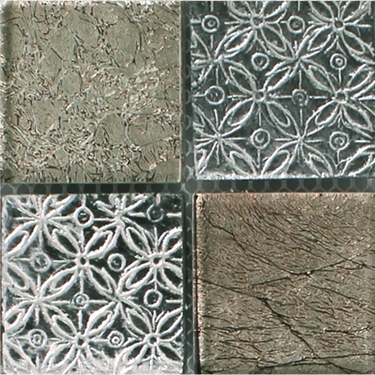 Muster von Mosaikfliesen Glas Resin Naturstein Friesia Silber