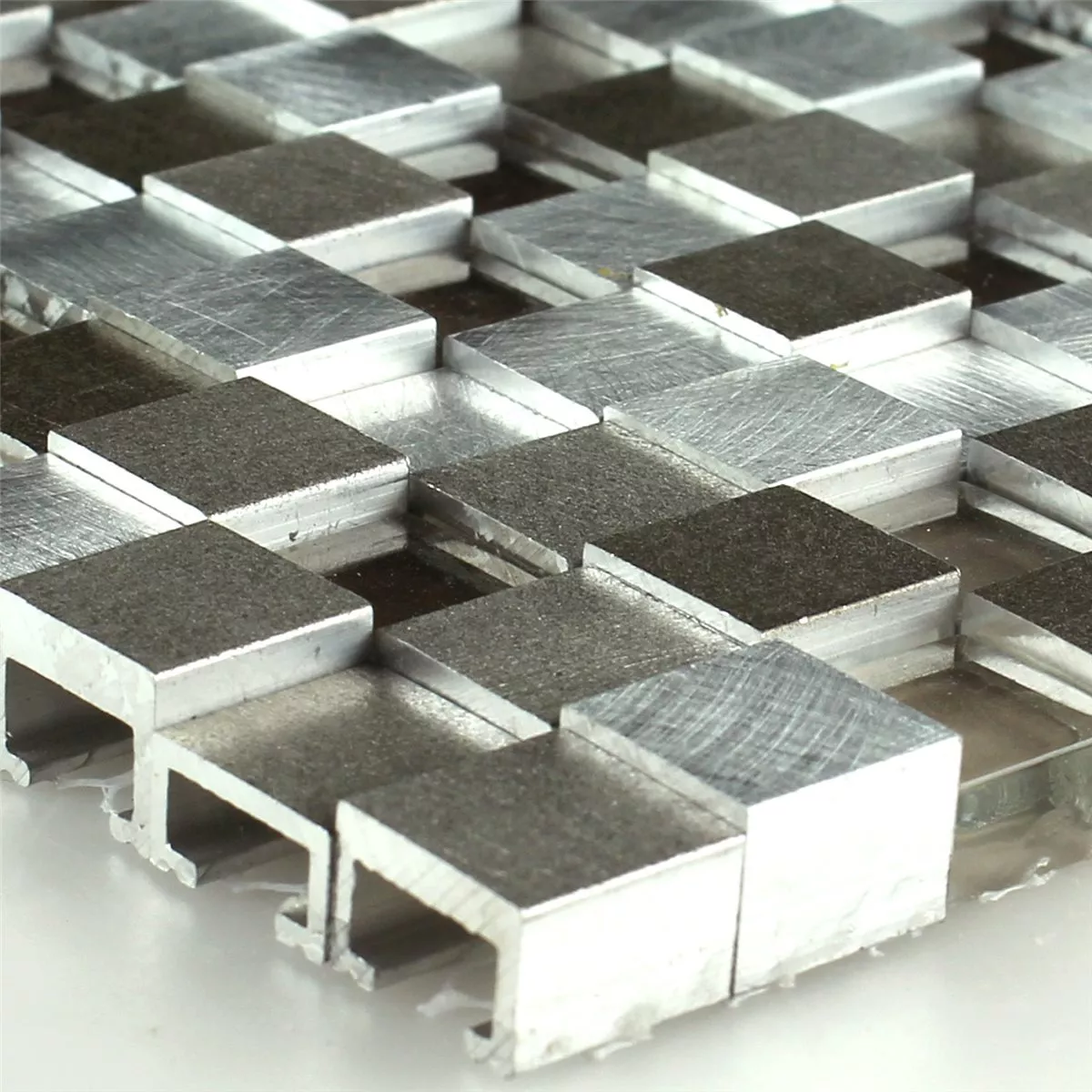 Échantillon Tuiles Design Aluminium Verre 3D Mosaïque
