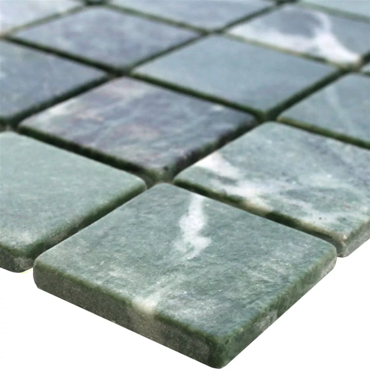 Muster von Mosaikfliesen Marmor 48x48x8mm Verde