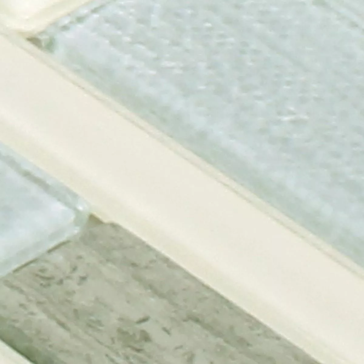 Muster von Mosaikfliesen Glas Naturstein Kalamos Beige Grau