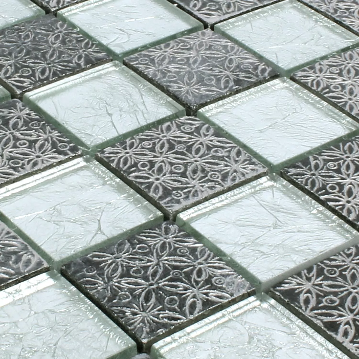 Mosaico Vetro Pietra Naturale Friesia Argento