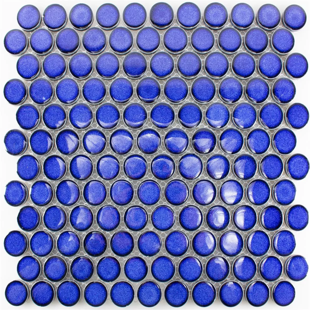 Muster von Keramik Knopf Mosaikfliesen Mission Blau