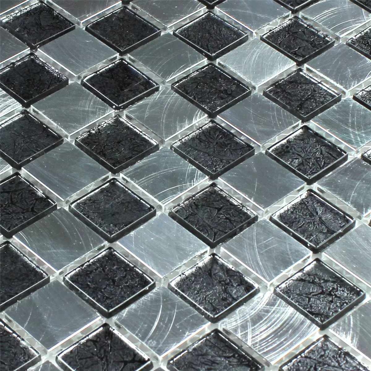 Muster von Mosaikfliesen Glas Aluminium Schachbrett 