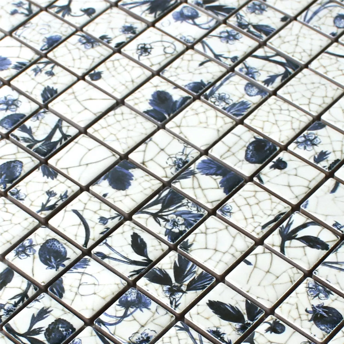 Muster von Mosaikfliesen Keramik Strawberry Weiss Blau