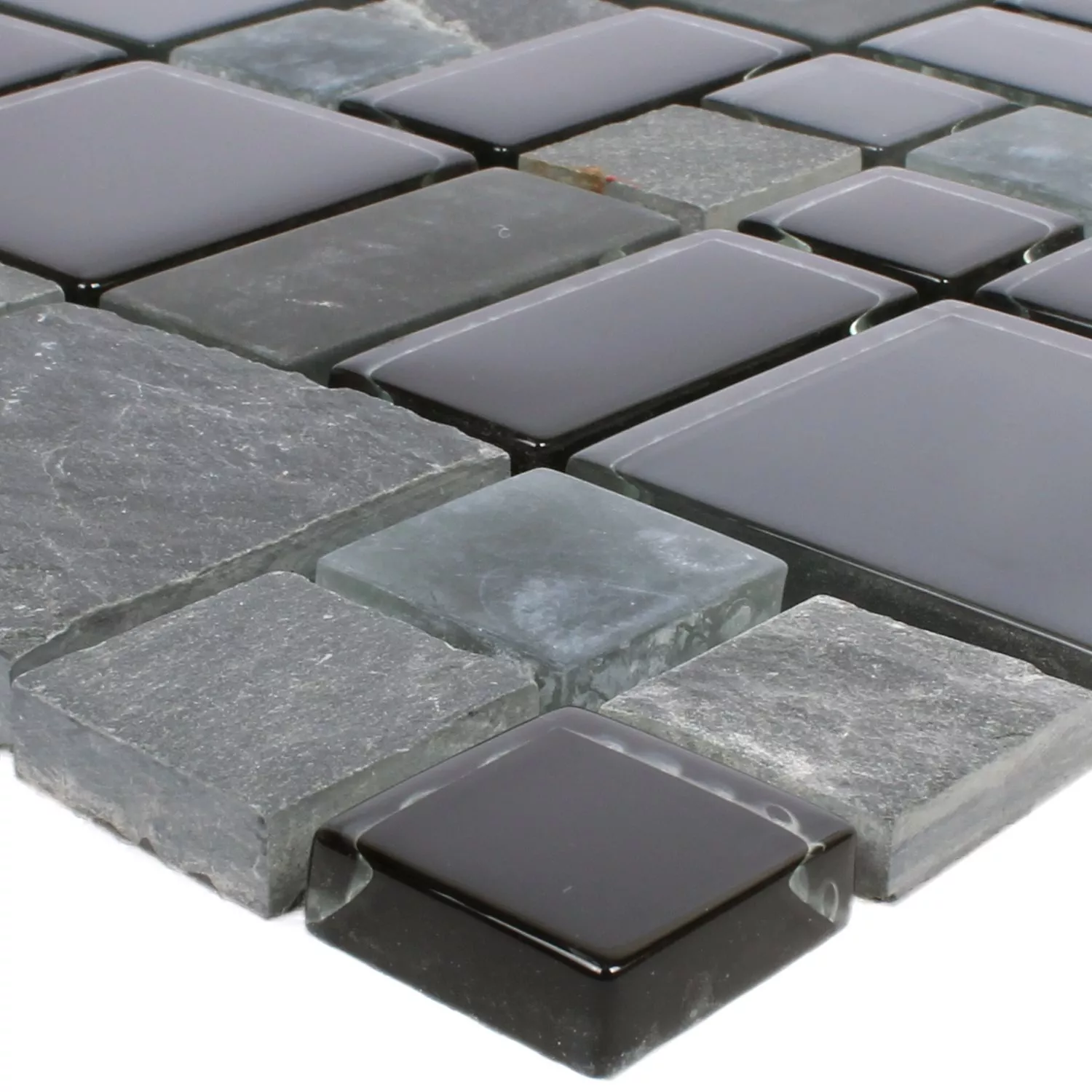 Muster von Mosaikfliesen Apollo Naturstein Glasmix Schwarz