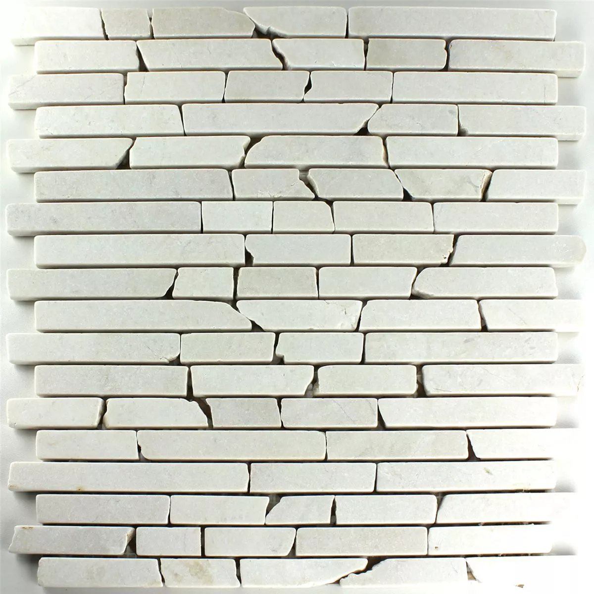 Muster von Mosaikfliesen Marmor Botticino Brick