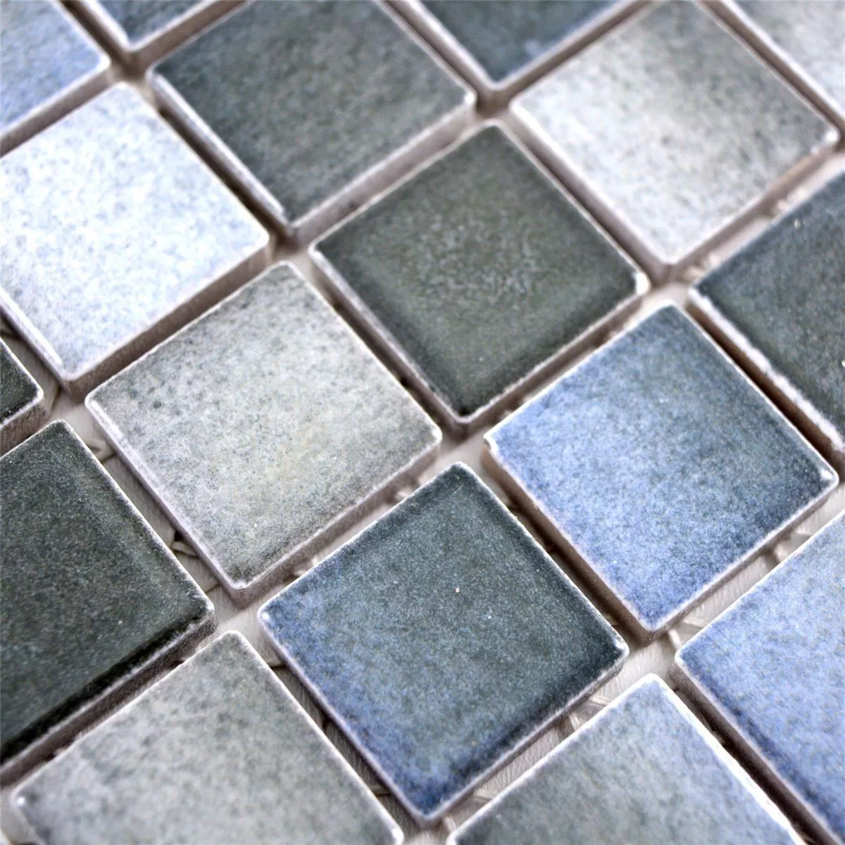Muster von Keramik Mosaikfliesen Picasso Grau Blau