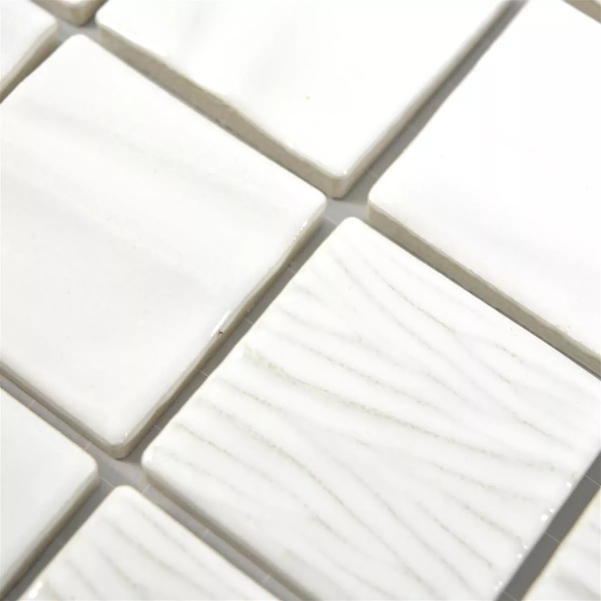 Muster von Keramikmosaik Fliesen Rokoko 3D Weiß