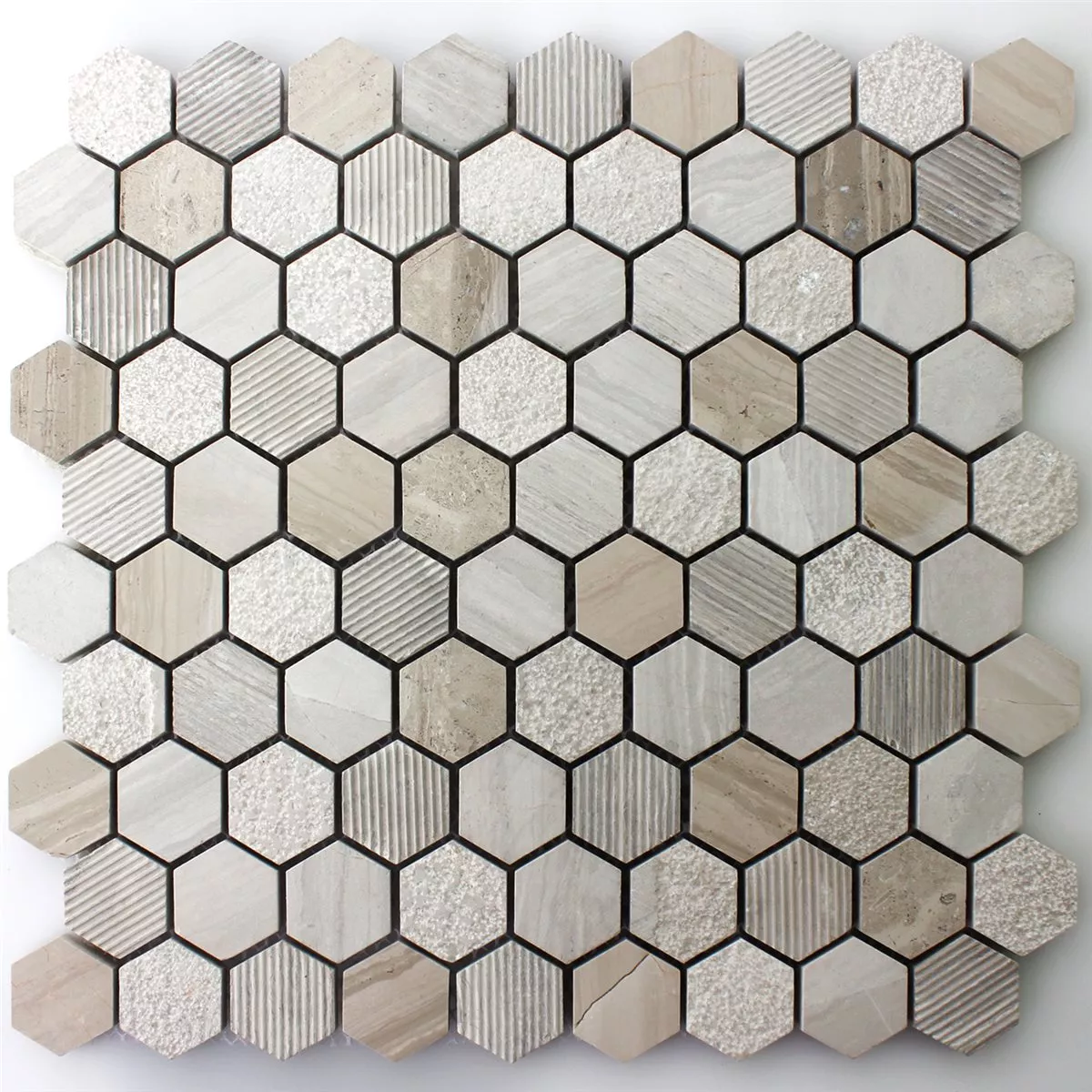 Muster von Mosaikfliesen Hexagon Naturstein Beige Braun